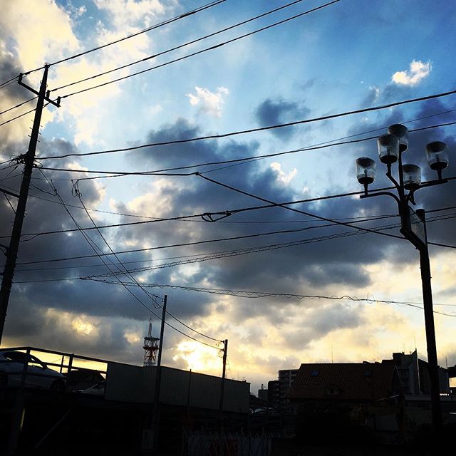【ぐもにん2142】今いる場所で今幸せを。今日も「笑顔の選択」と。#goodmorning #sky #sunset #clouds #beautifulsky