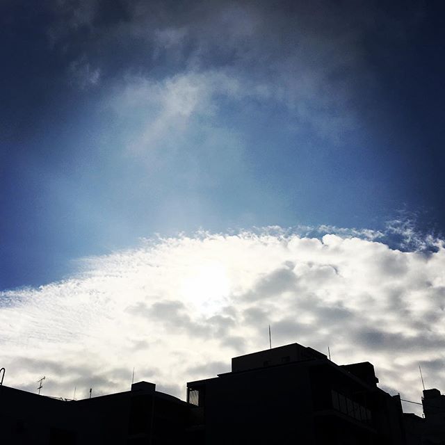 【ぐもにん2166】全ては必然で幸せへのステップなんだな、これが。今日も「笑顔の選択」と。#goodmorning #beautifulsky #clouds #bluesky #photo