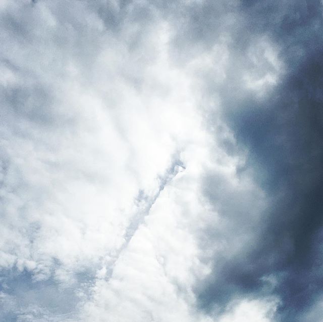 【ぐもにん2506】尊重し合うこと。今日も「笑顔の選択」と。#goodmorning #beautiful #sky #beautifulsky #clouds